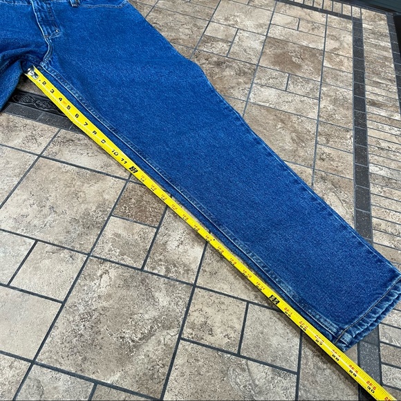 L.L. Bean Original Fit Relaxed Elastic Waist Mom Jeans Size 10 Petite - Picture 9 of 9